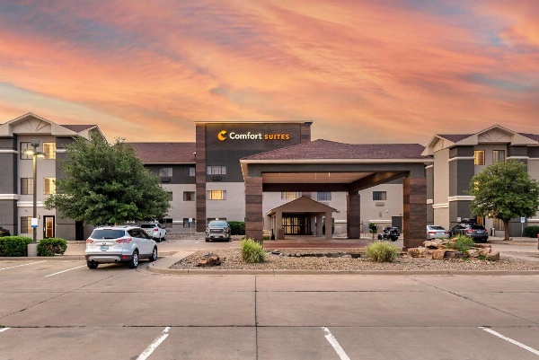 Comfort Suites image 1